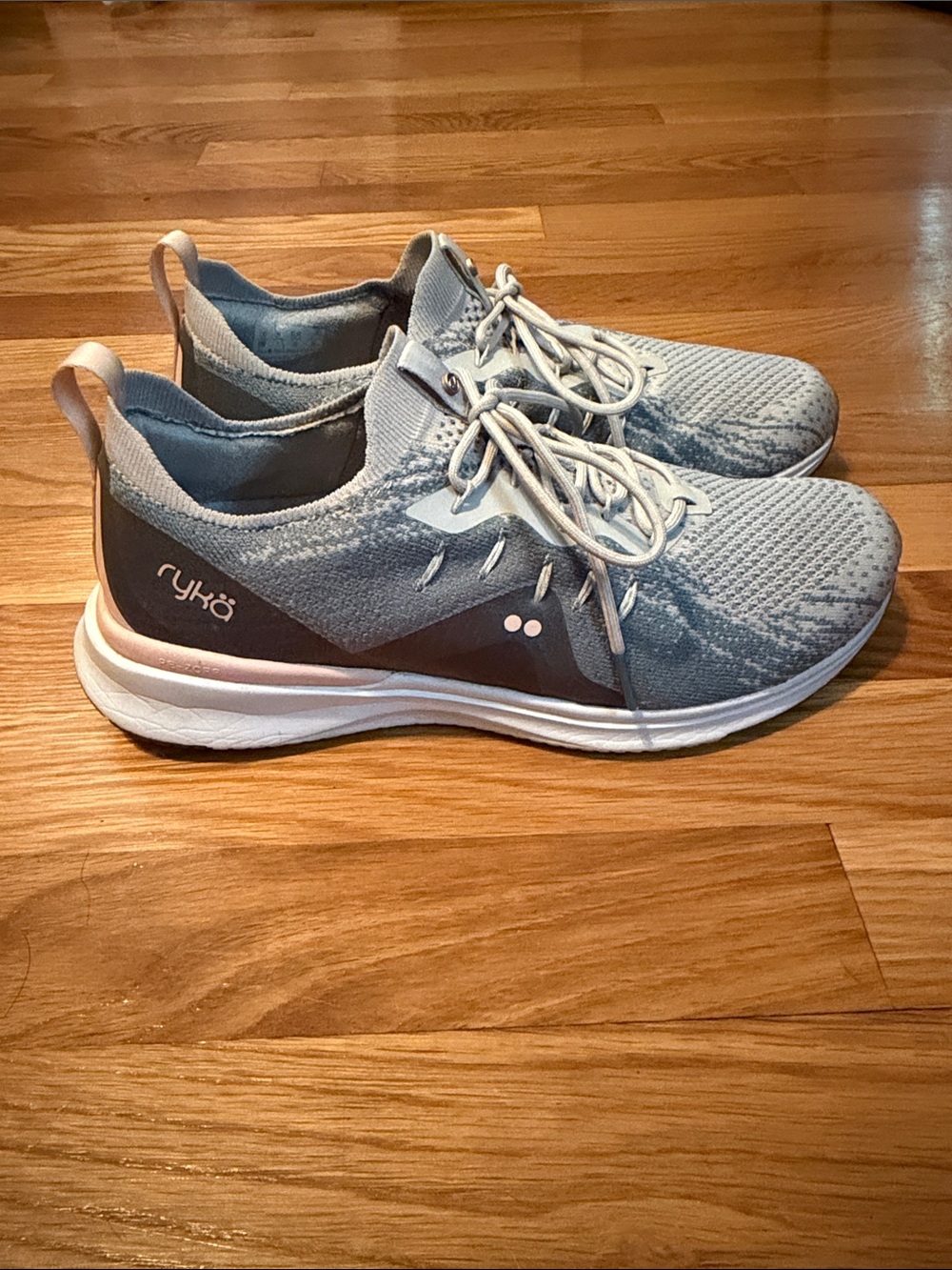 Ryka Fempower Momentum 2.0 walking shoe